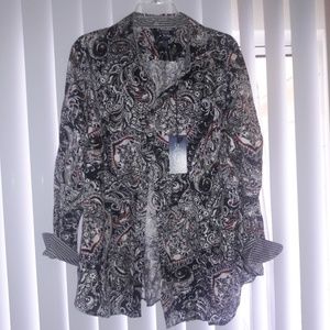 CHAPS Non Iron, Brand New Top!!